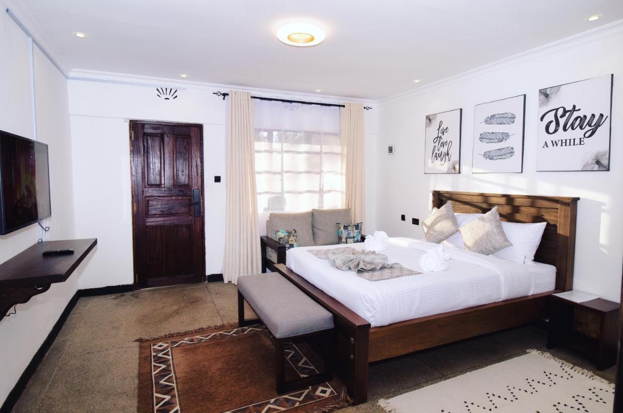 نانيوكي Arabel'S Place Riverside Villas المظهر الخارجي الصورة